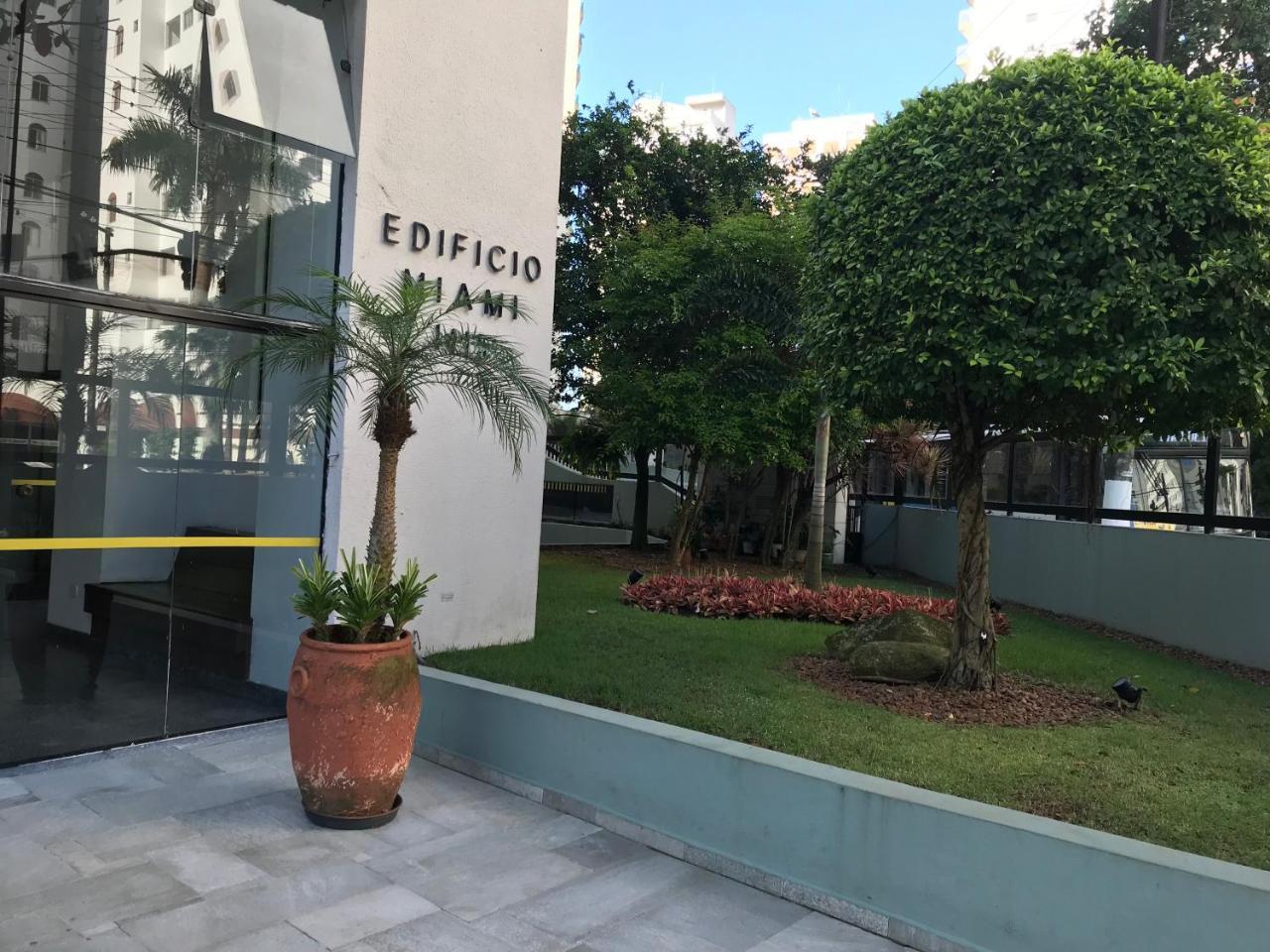 Apartamento Pitangueiras Guarujá Exterior photo